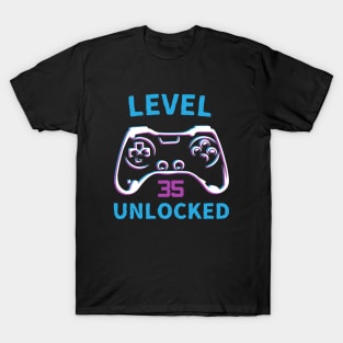 Level 35 Unlocked Retro Vintage Controller T-Shirt